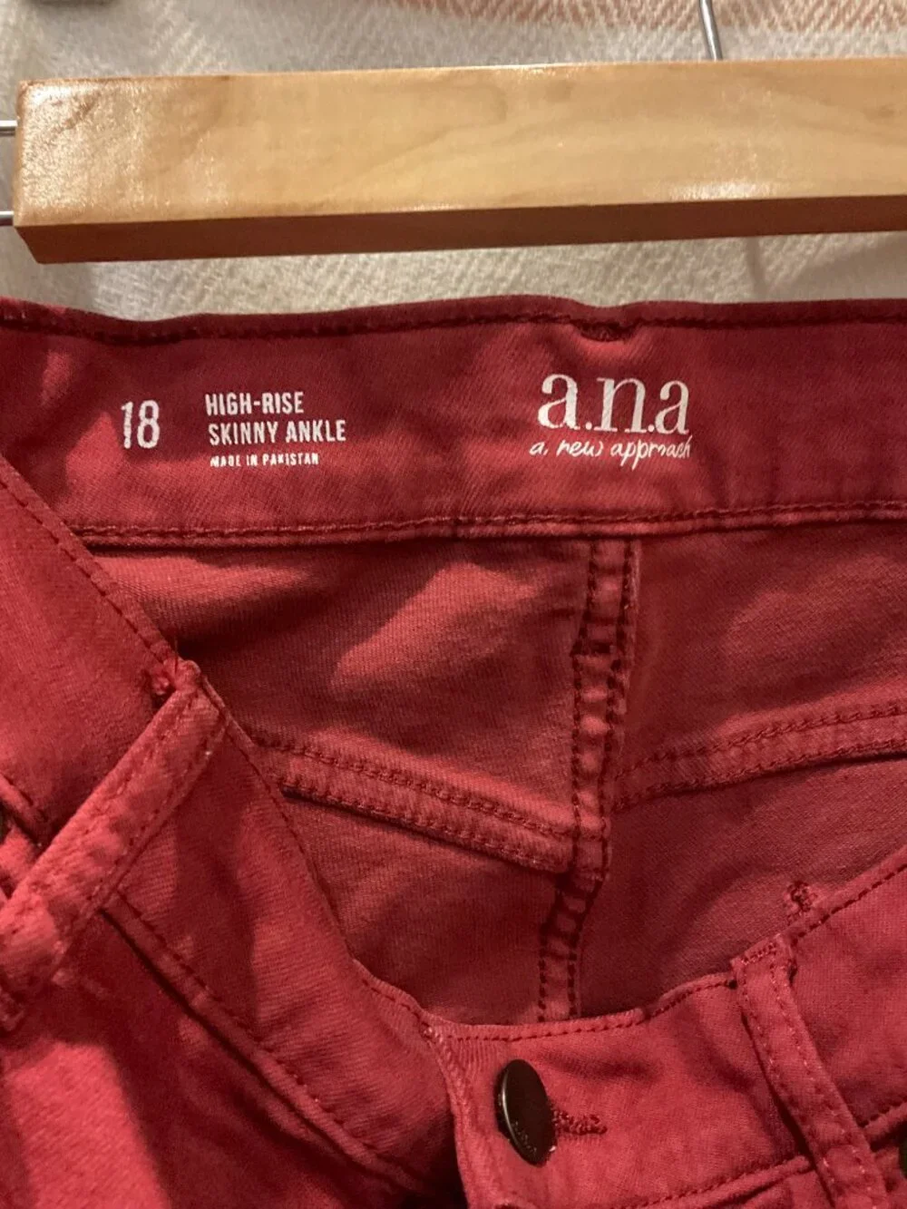 a.n.a. High-Rise Skinny Ankle Jeans | Burgundy Red | Size 18 | Like New